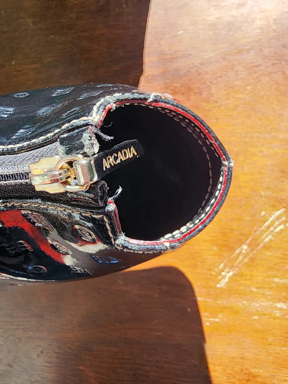 Arcadia Italy Black Patent Leather Embossed Logo Baguette Shoulder Bag Red Trim